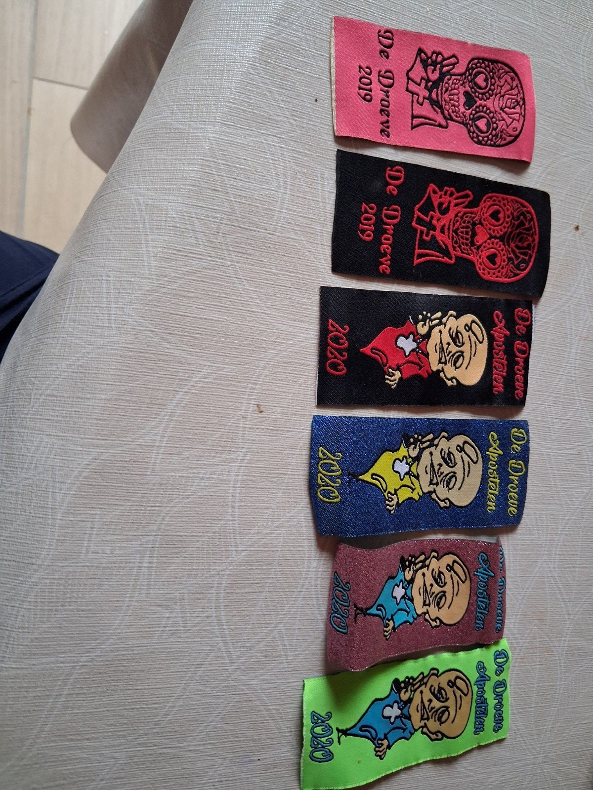 Nominetten de droeve apostelen, Verzamelen, Speldjes, Pins en Buttons, Ophalen