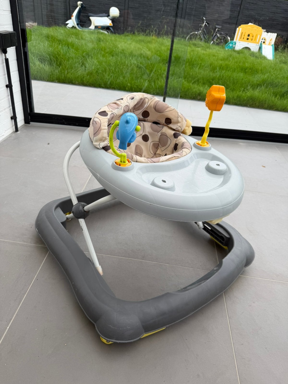 baby loopstoel, Ophalen, Zo goed als nieuw
