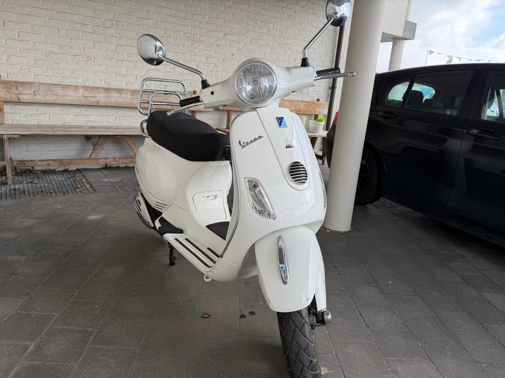 VESPA LX 50, Fietsen en Brommers, Ophalen, Gebruikt, Klasse B (45 km/u), Benzine