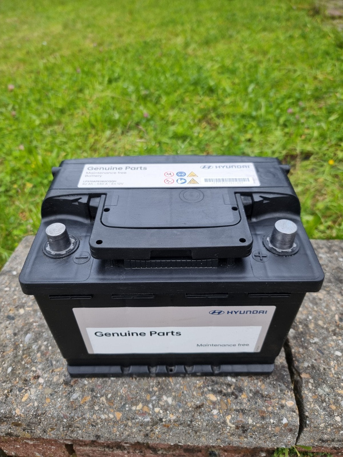 Accu 12V 62Ah werkt zeer goed in Nieuwe staat, Autos : Pièces & Accessoires, Batteries & Accessoires, Enlèvement