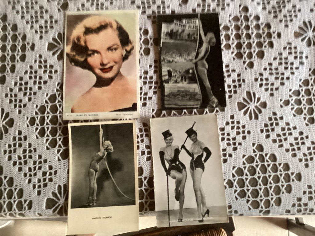 1 cinema kaart en 3 postkaarten MARILYN MONROE, Collections, Cinéma & Télévision, Enlèvement ou Envoi, Utilisé