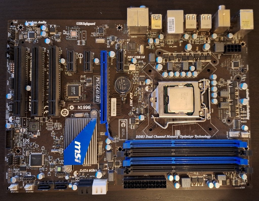 MSI P67A-C43 (B3) + Intel Core i5-2500K + 4GB DDR3 + Koeler, Gebruikt, DDR3, Ophalen of Verzenden, ATX