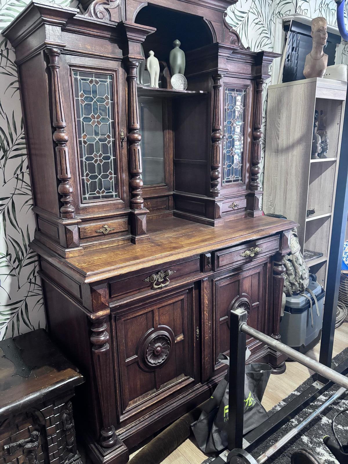 Oude kast, Ophalen