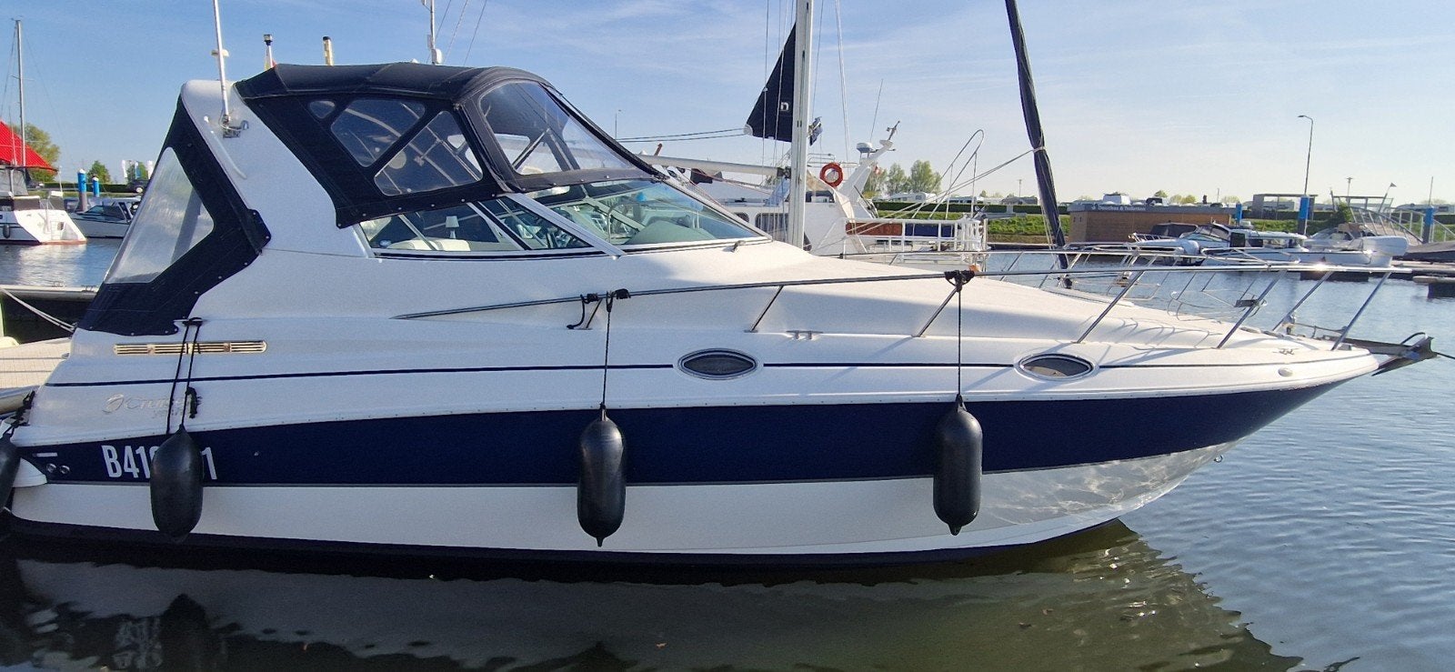 Cruisers Yachts 280 CXI