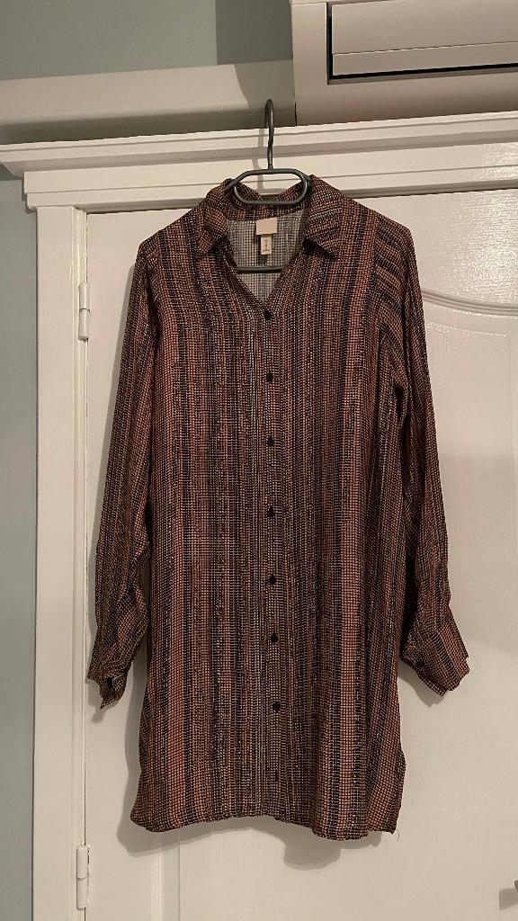 H&m bruin-oranje oversized elegant overhemd DRESS XS, Kleding | Dames, Jurken, H&M, Bruin, Nieuw, Ophalen of Verzenden