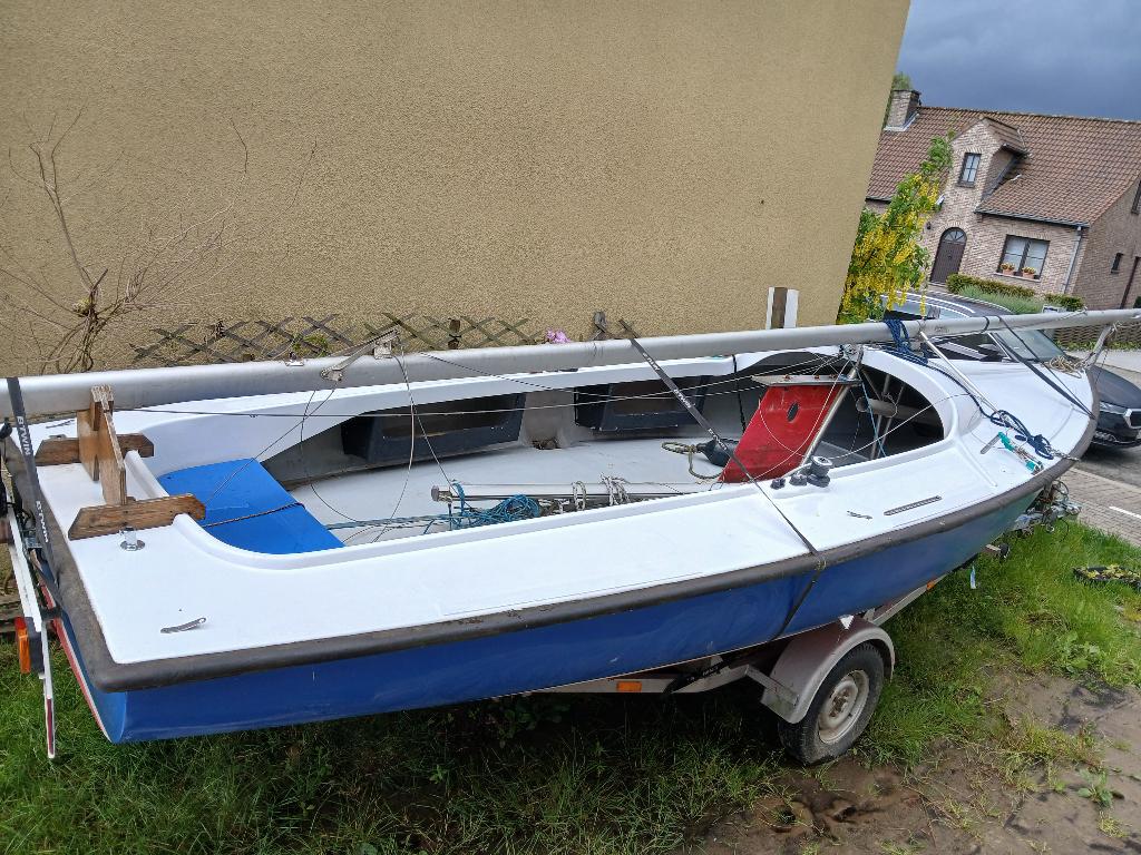 Voilier Sailhorse compris la remorque et le moteur, Autres types, 1 cm, Polyester, Enlèvement