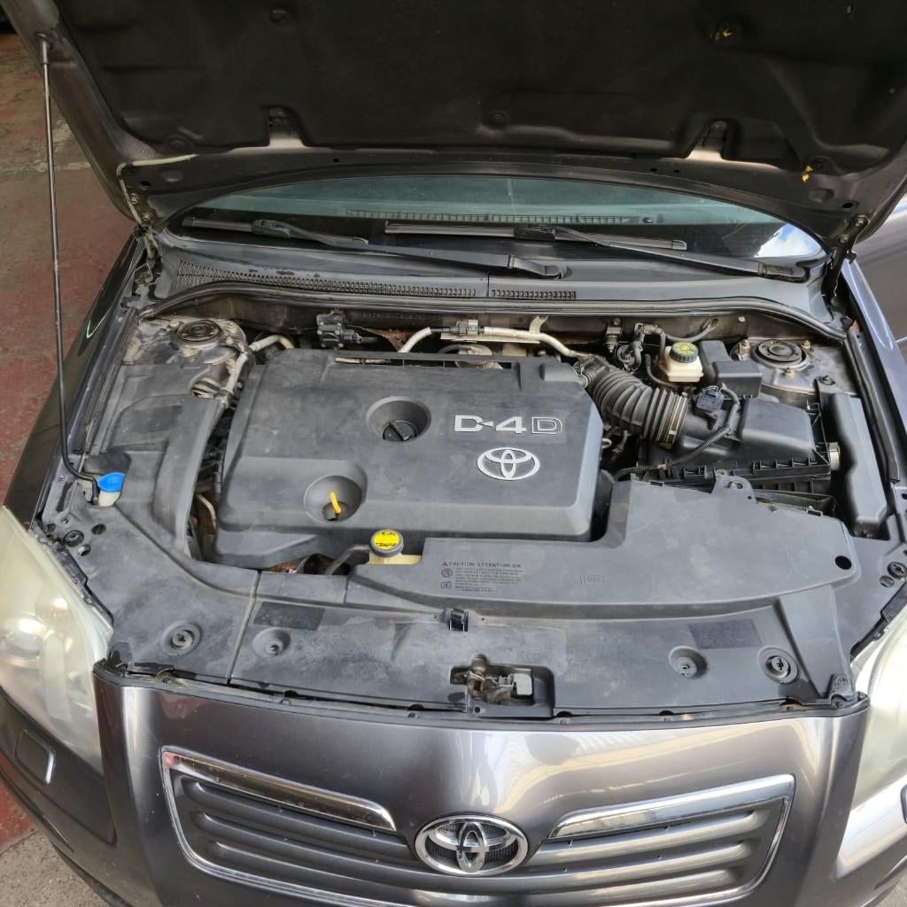 Toyota Avensis- Diesel  2007, Autos, Toyota, Argent ou Gris, Avensis, 93 kW, Boîte manuelle