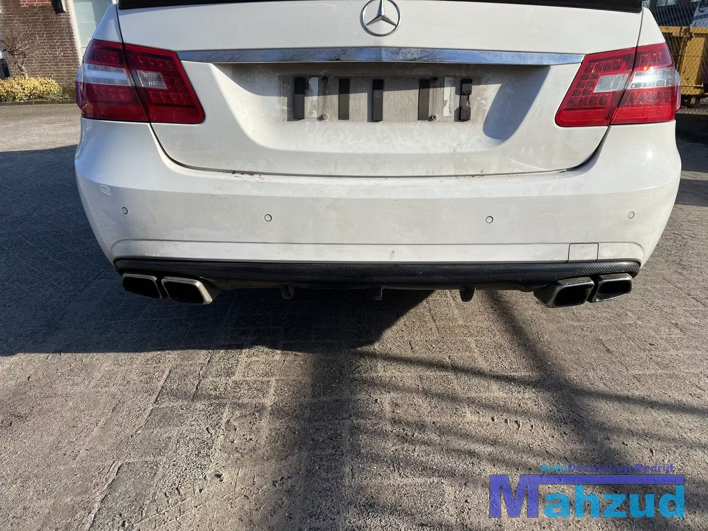 MERCEDES E KLASSE W212 AMG uitlaat eindpijp 2009-2013, Gebruikt, Mercedes-Benz AG, Mercedes-Benz, Mercedesstrasse 120
70372  Stuttgart, DE