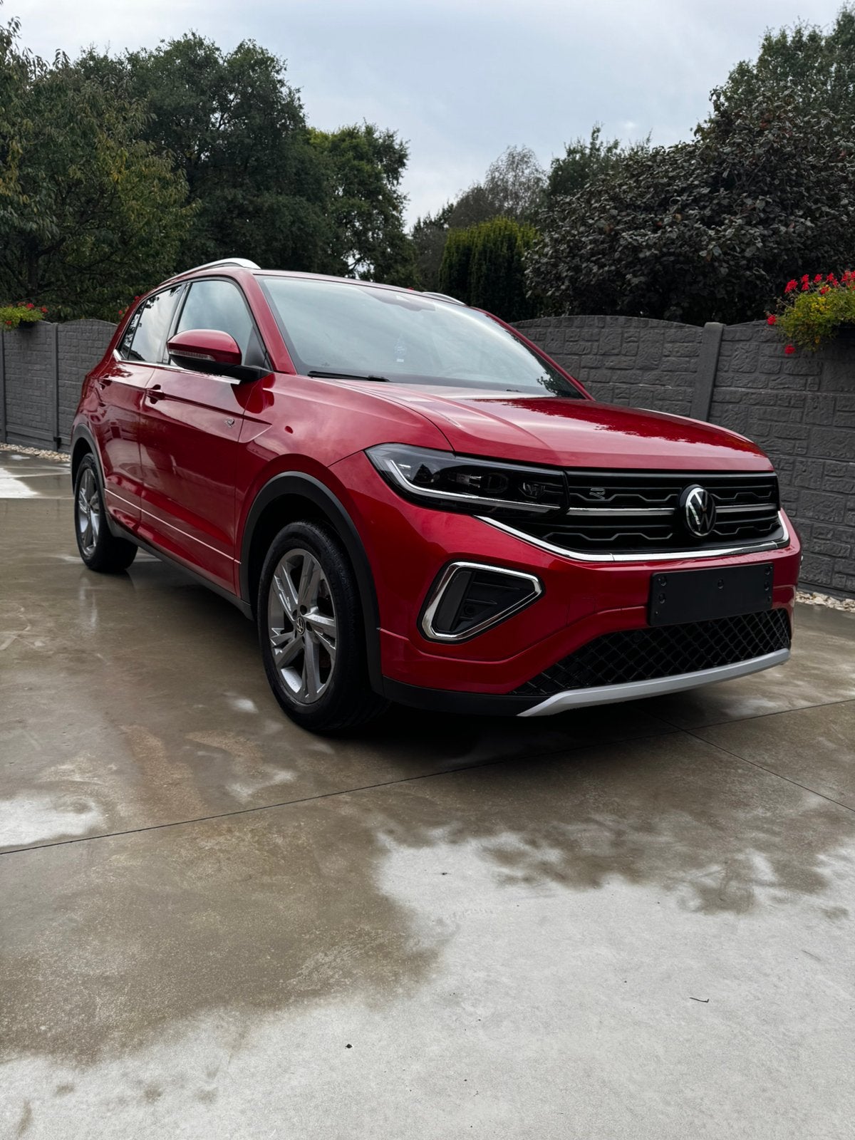 Volkswagen T-Cross R-Line 1.0 TSI DSG — 2024 — 53 436 km, Autos, Rouge, Euro 6, 5 portes, 5 places