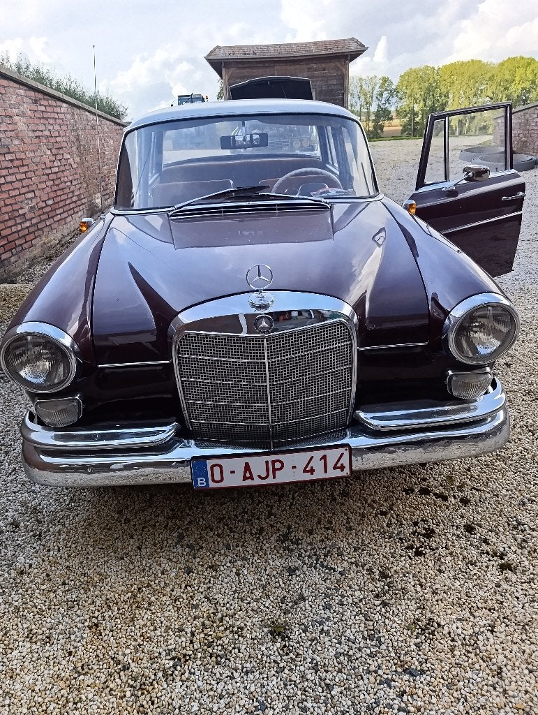 Zeldzame Mercedes Heckflosse, Auto's, 4 deurs, Overige modellen, 4 cilinders, 1900 cc