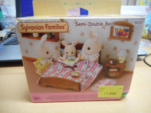 Sylvanian Families semi buble bed met nachtkast+, Enlèvement ou Envoi, Neuf