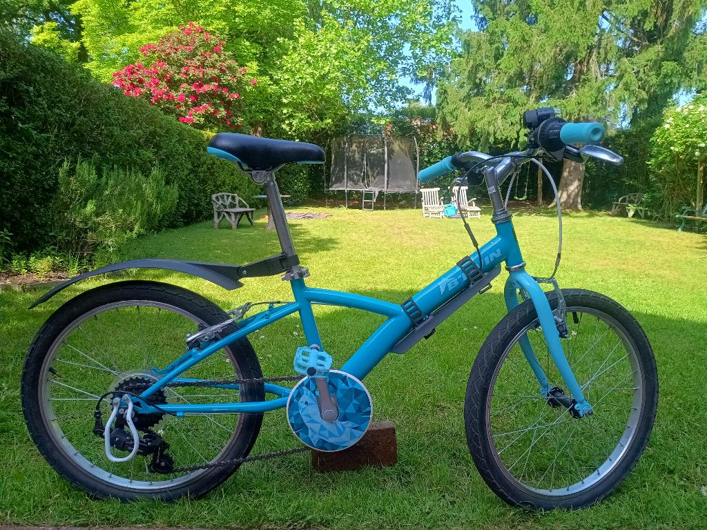 Vélo enfant B’Twin 20 pouces – 6 vitesses – très bon état., Enlèvement