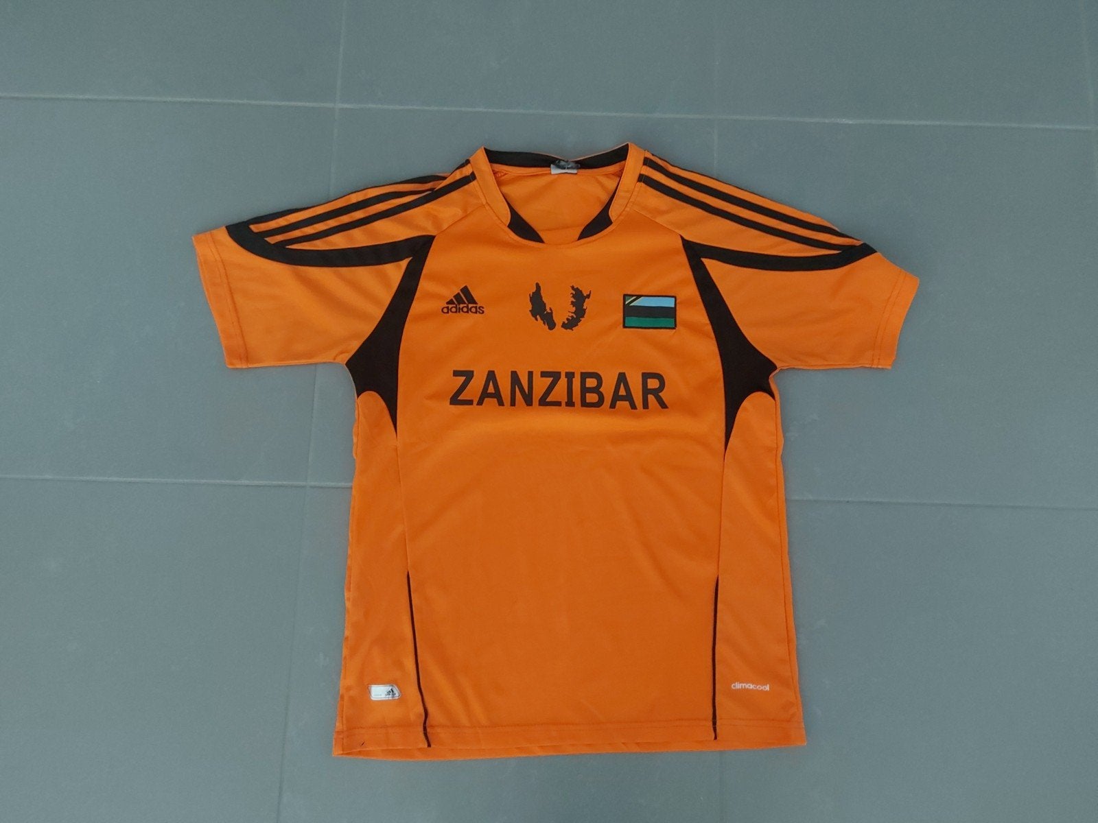 Voetbalshirt Zanzibar, Maat S, Ophalen of Verzenden