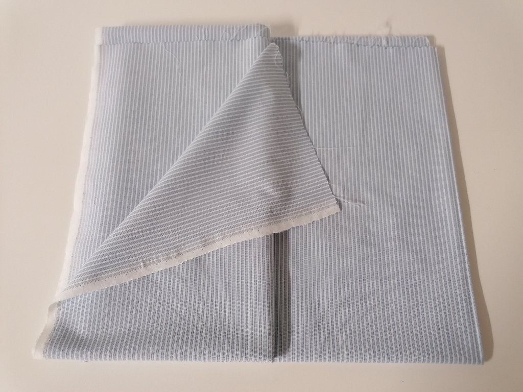 Coupon stof, wit/lichtblauw gestreept, Br. 150 cm x 140 cm, Ophalen of Verzenden, Nieuw, Wit, Katoen