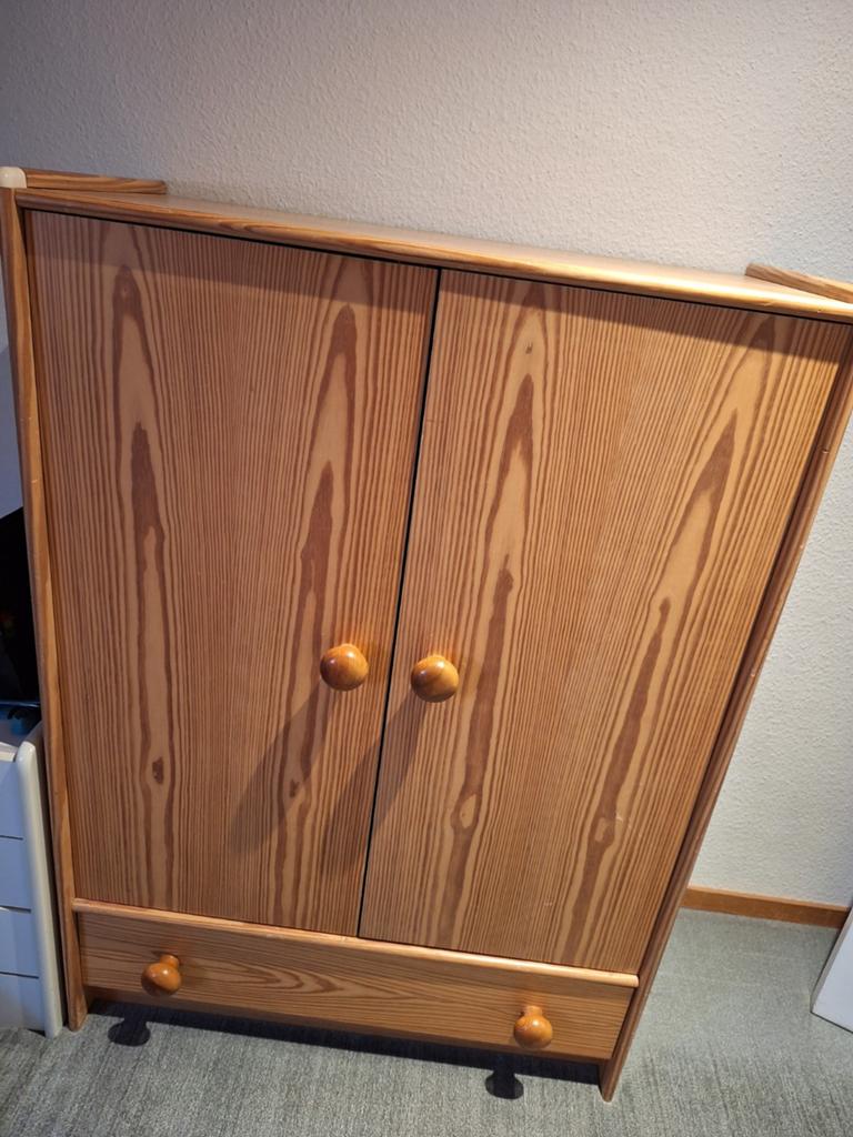 Houten kastje, Ophalen