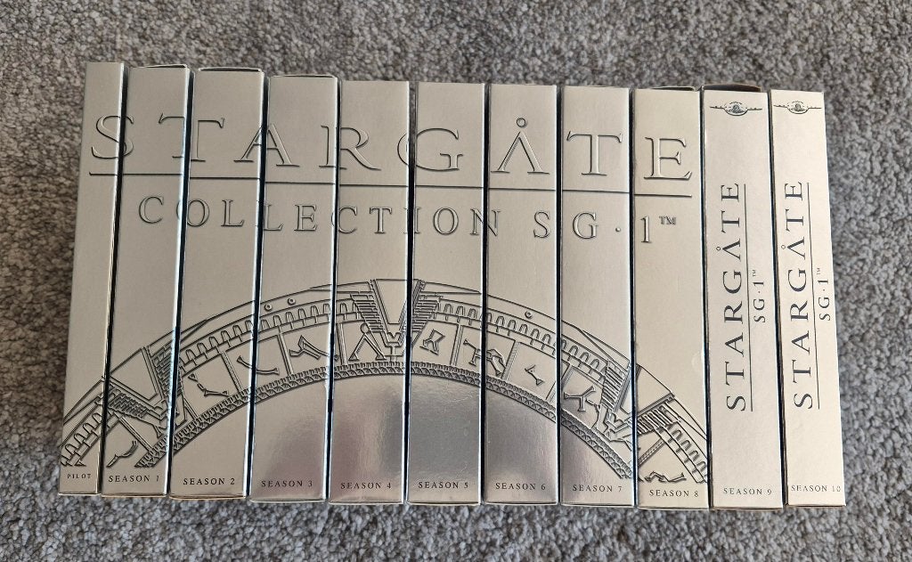 DVD Stargate SG-1 complet (Saisons 1 à 10 + Pilote), Cd's en Dvd's, Ophalen, Boxset, Vanaf 9 jaar, Zo goed als nieuw