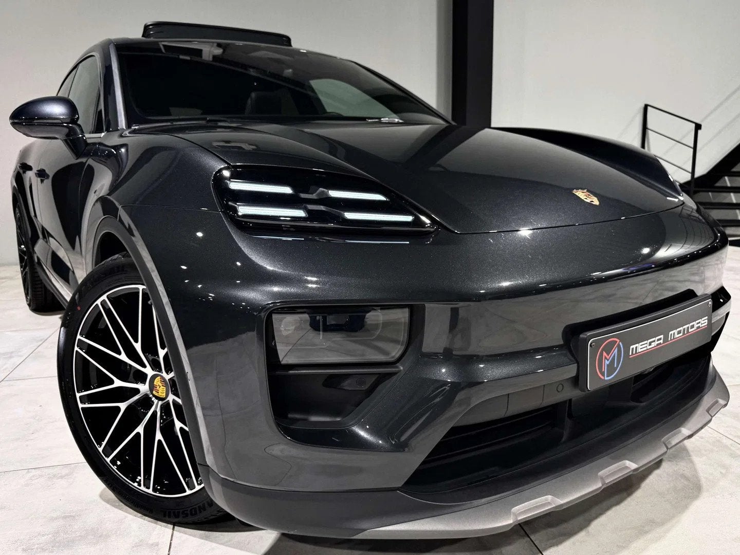 Porsche Macan 4 387CV ! TVA/BTW iNCL ! PACK OFFROAD DESiGN +, Cuir, Argent ou Gris, Achat, Entreprise