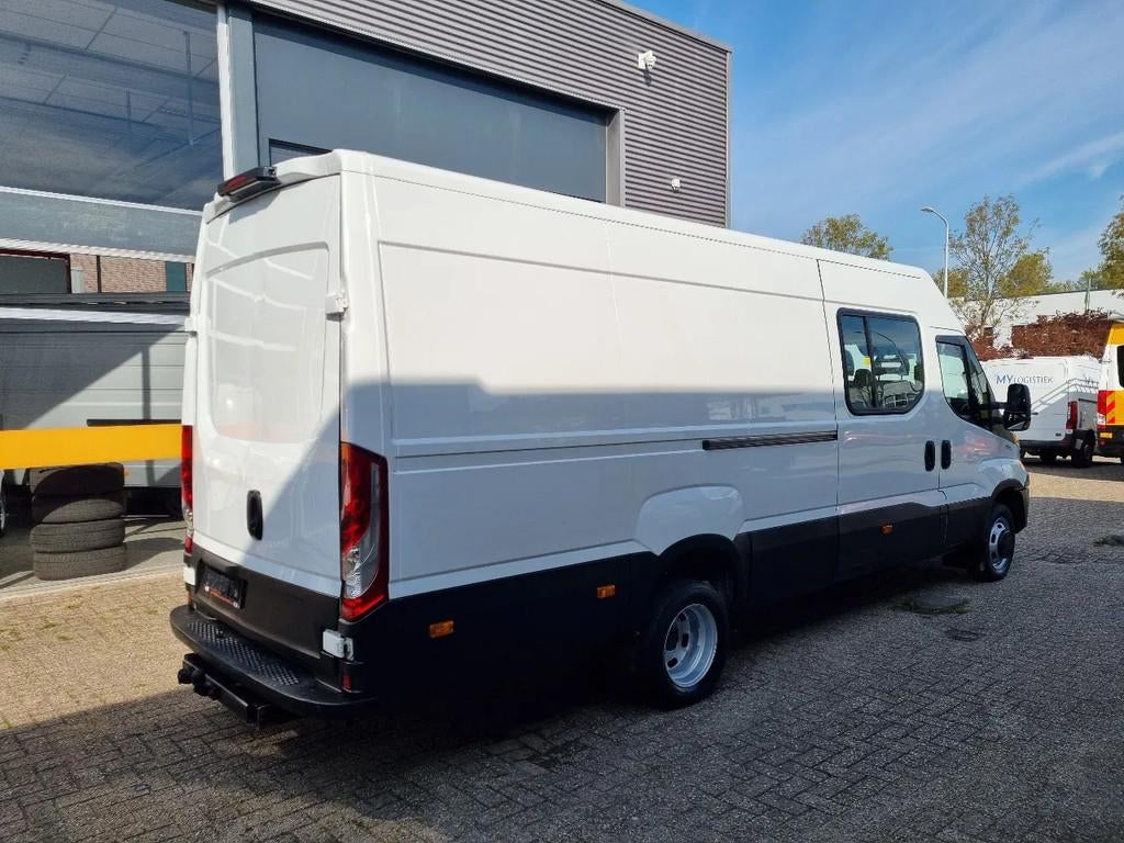 Iveco Daily 50C17/ L4H2 MAXI/ DC / 6 Zitplaatsen/ EURO 6, Auto's, Bestelwagens en Lichte vracht, 3010 kg, Achterwielaandrijving