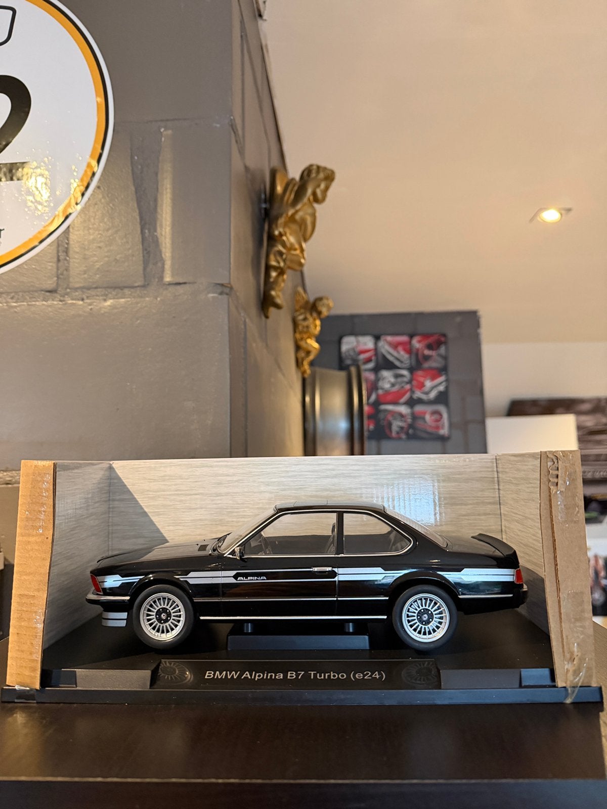 Bmw Alpina B7 Turbo E24, Hobby en Vrije tijd, Ophalen of Verzenden, Zo goed als nieuw