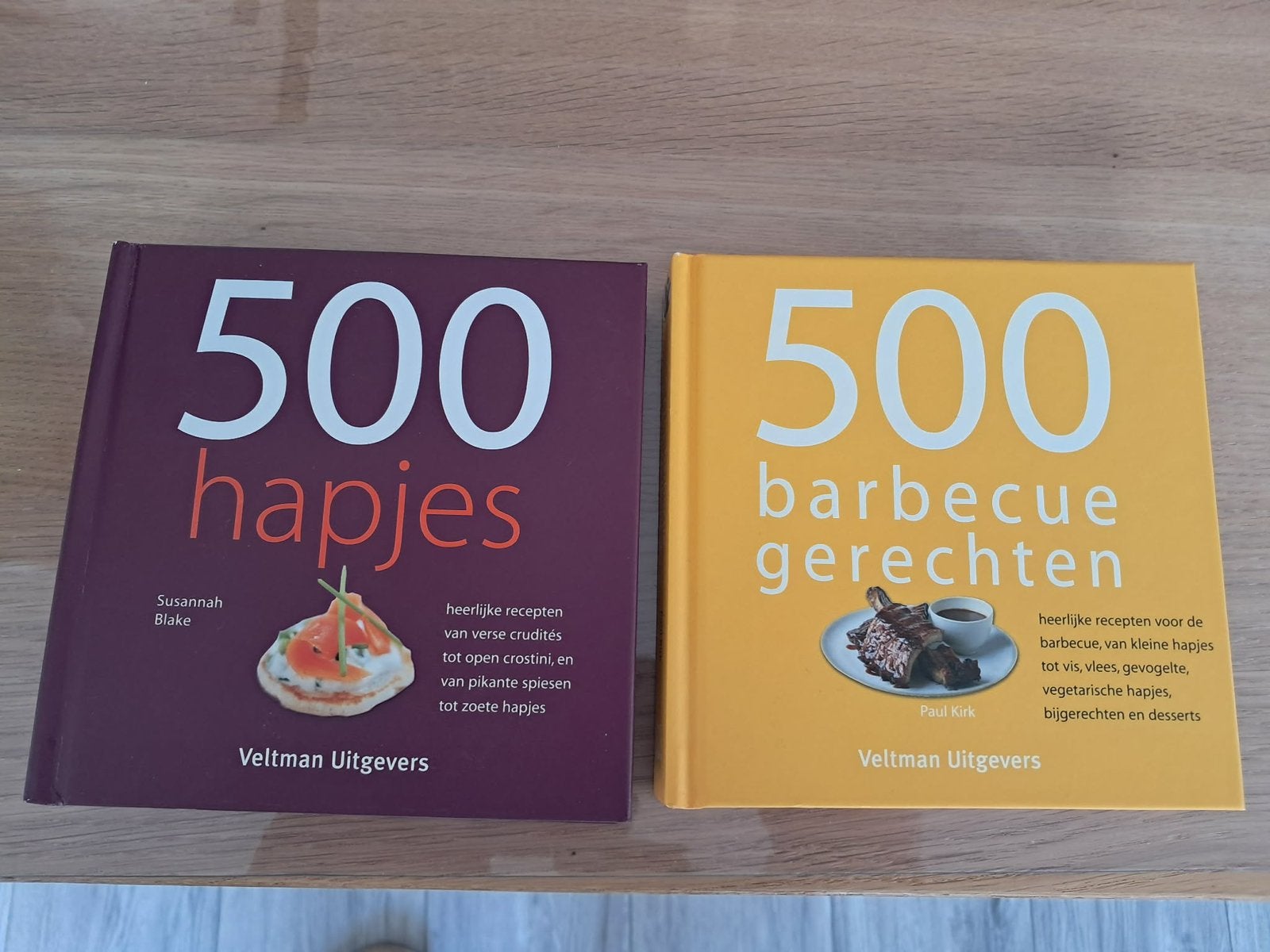 2 kookboeken, Ophalen, Zo goed als nieuw