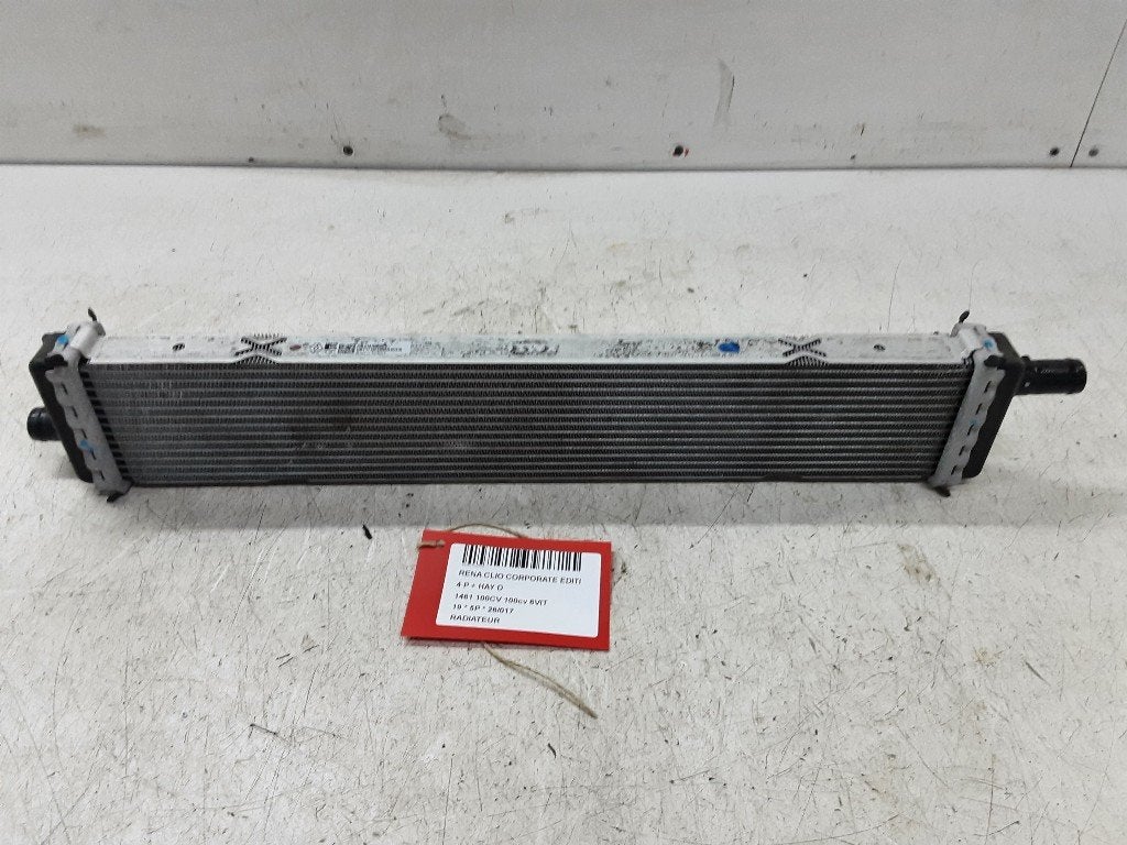 RADIATEUR Renault Clio V (RJAB) (01-2019/-) (020822122727R), Gebruikt, Renault, Peter-Huppertz-Straße 5
51063  Köln, DE, Dialog.deutschland@renault.de