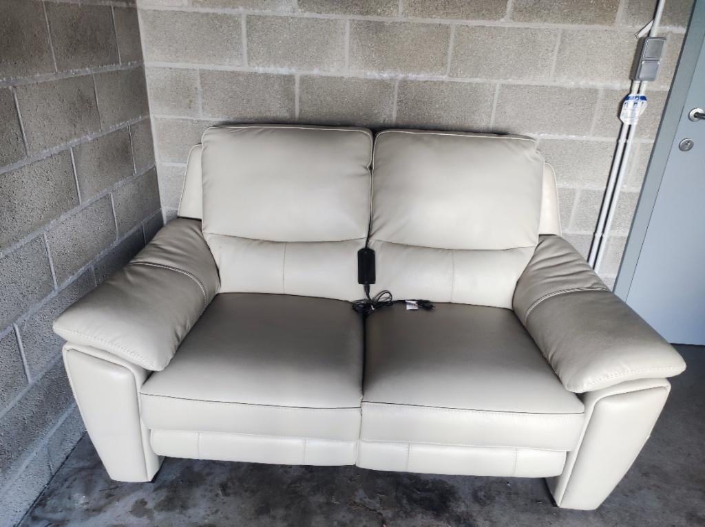 Salon cuir à vendre, Ophalen, Tweepersoons, Leer, Zo goed als nieuw