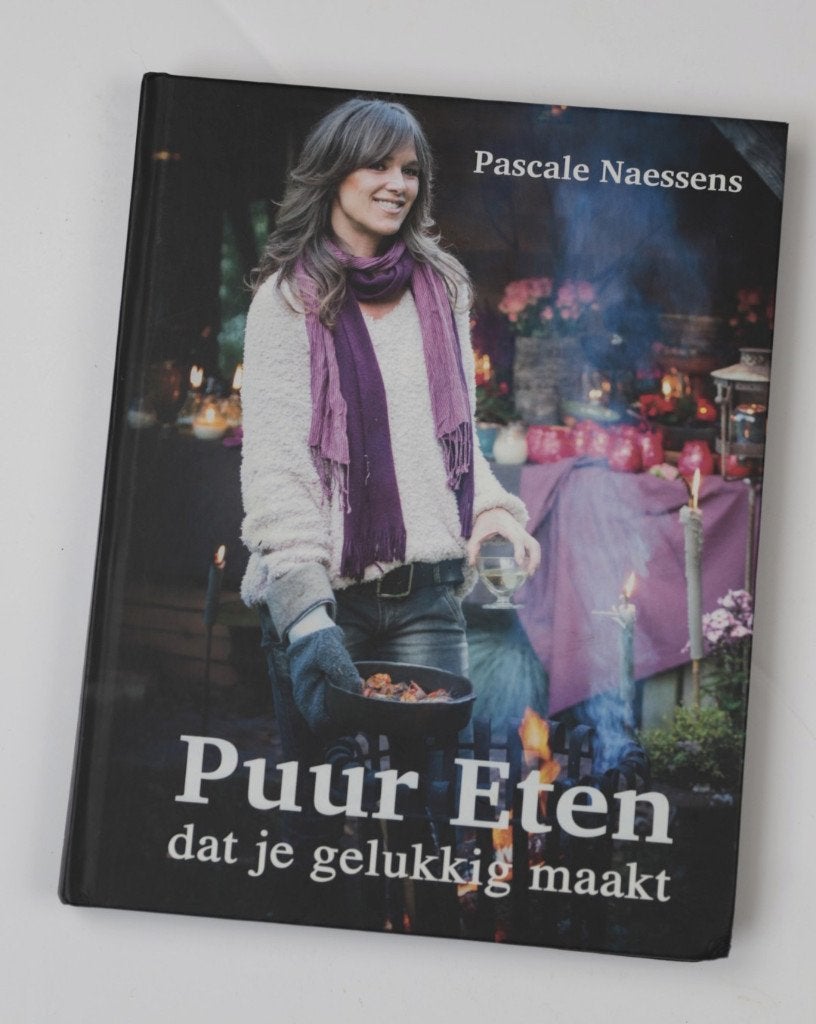 Kookboek "Puur eten dat je gelukkig maakt" Pascale Naessens, Ophalen of Verzenden