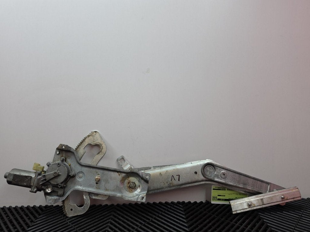 RAAMMECHANIEK LINKS VOOR Saab 900 II (YS3D), Gebruikt, Brose SE, Info@brose.com, Max-Brose-Straße 1
96450  Coburg, DE
