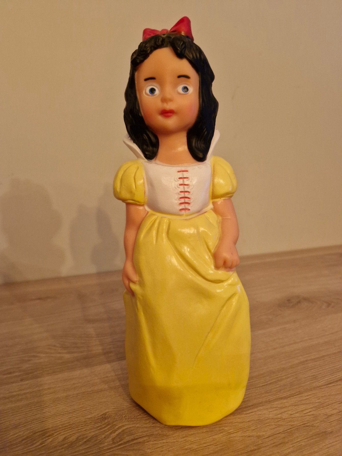 Sneeuwwitje , Walt Disney Productions, piepfiguur, werkt nog, Verzamelen, Ophalen of Verzenden, Sneeuwwitje of Doornroosje, Zo goed als nieuw