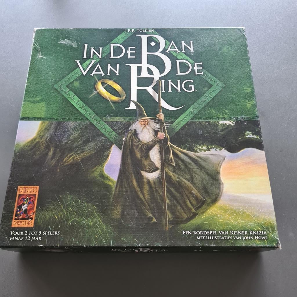 In de ban van de ring bordspel., Hobby en Vrije tijd, Gezelschapsspellen | Bordspellen, Vijf spelers of meer, Ophalen of Verzenden