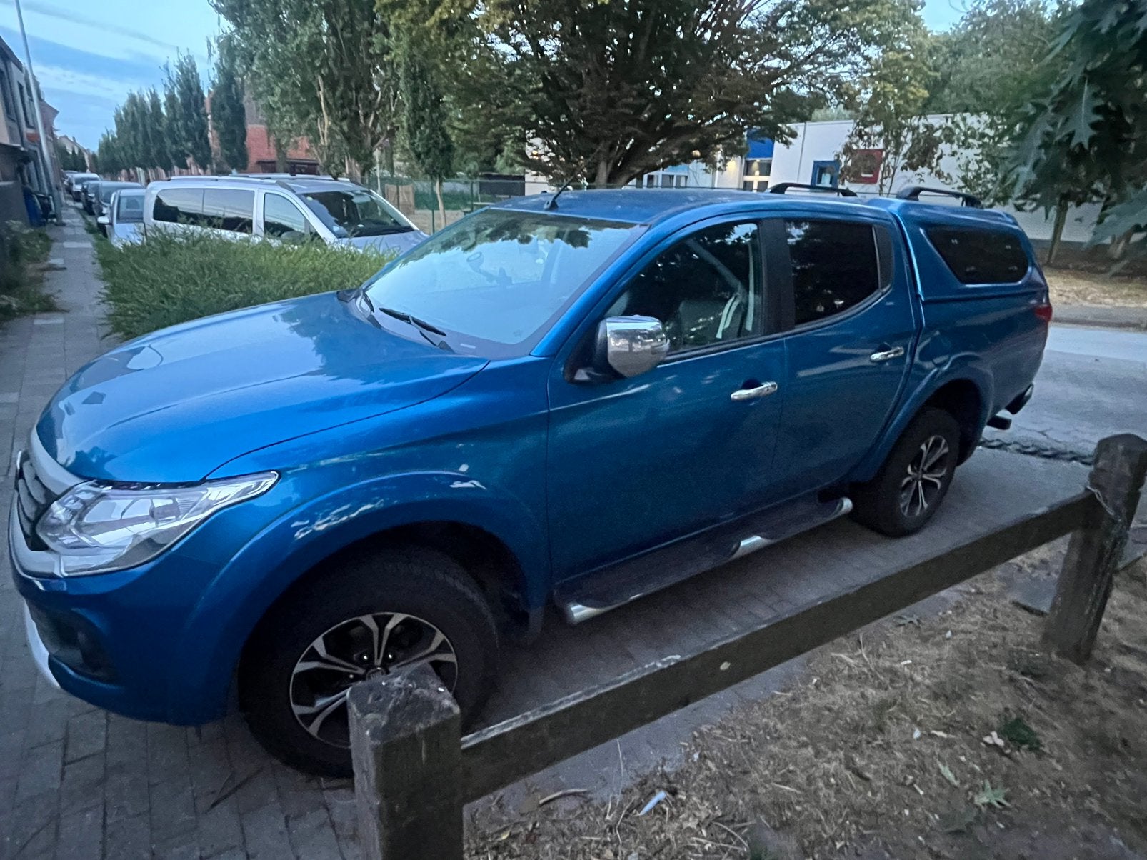 Fiat fullback, 4 deurs, 4 cilinders, Blauw, Leder