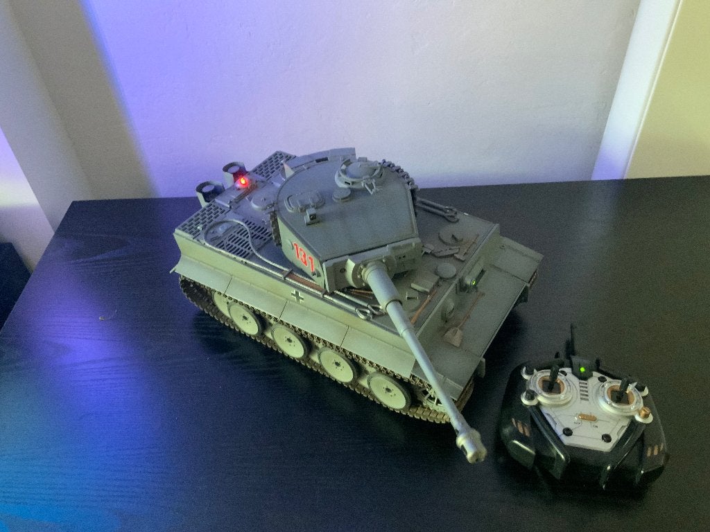Modelbouw tank, Hobby en Vrije tijd, Modelbouw | Auto's en Voertuigen, Tank, 1:32 tot 1:50, Zo goed als nieuw, Ophalen
