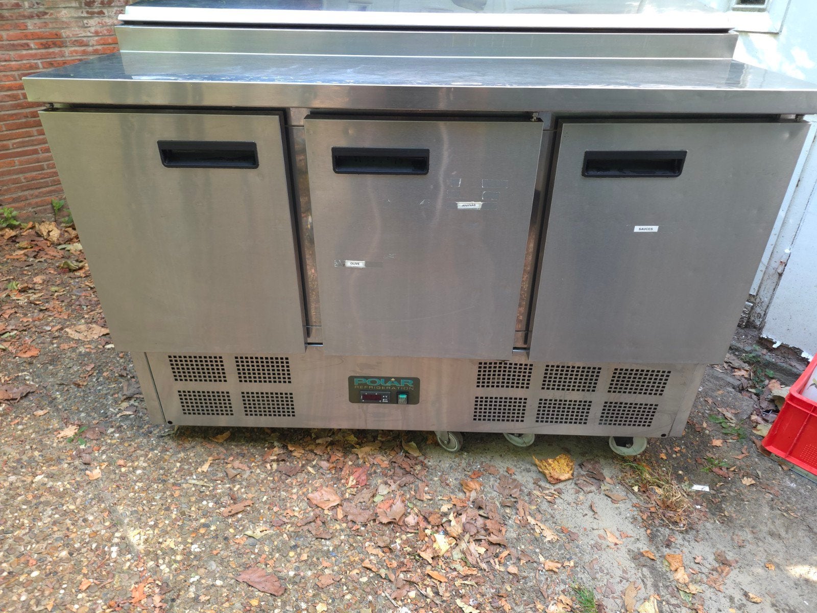 Saladette réfrigérée Polar G605 – 3 portes – 390L – Inox – F, Electroménager, Enlèvement