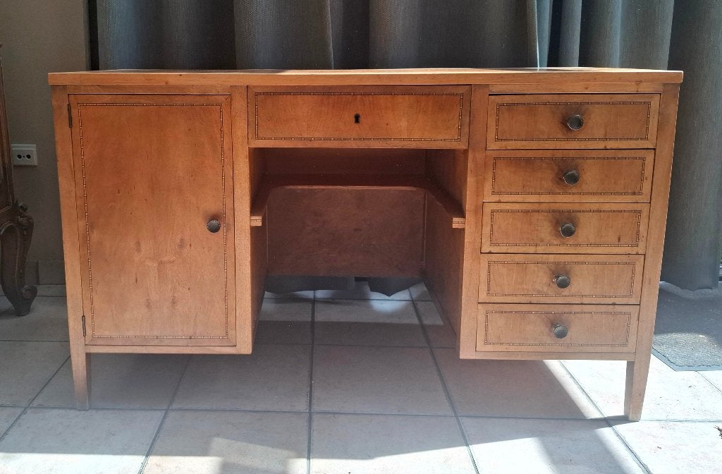 Bureau ancien unique, Enlèvement, Utilisé