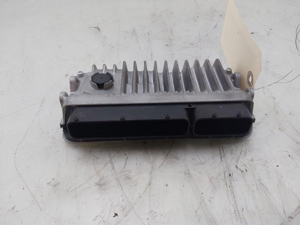 CALCULATEUR MOTEUR ECU Toyota RAV4 (A4) (|8966142K80|), Utilisé, Toyota