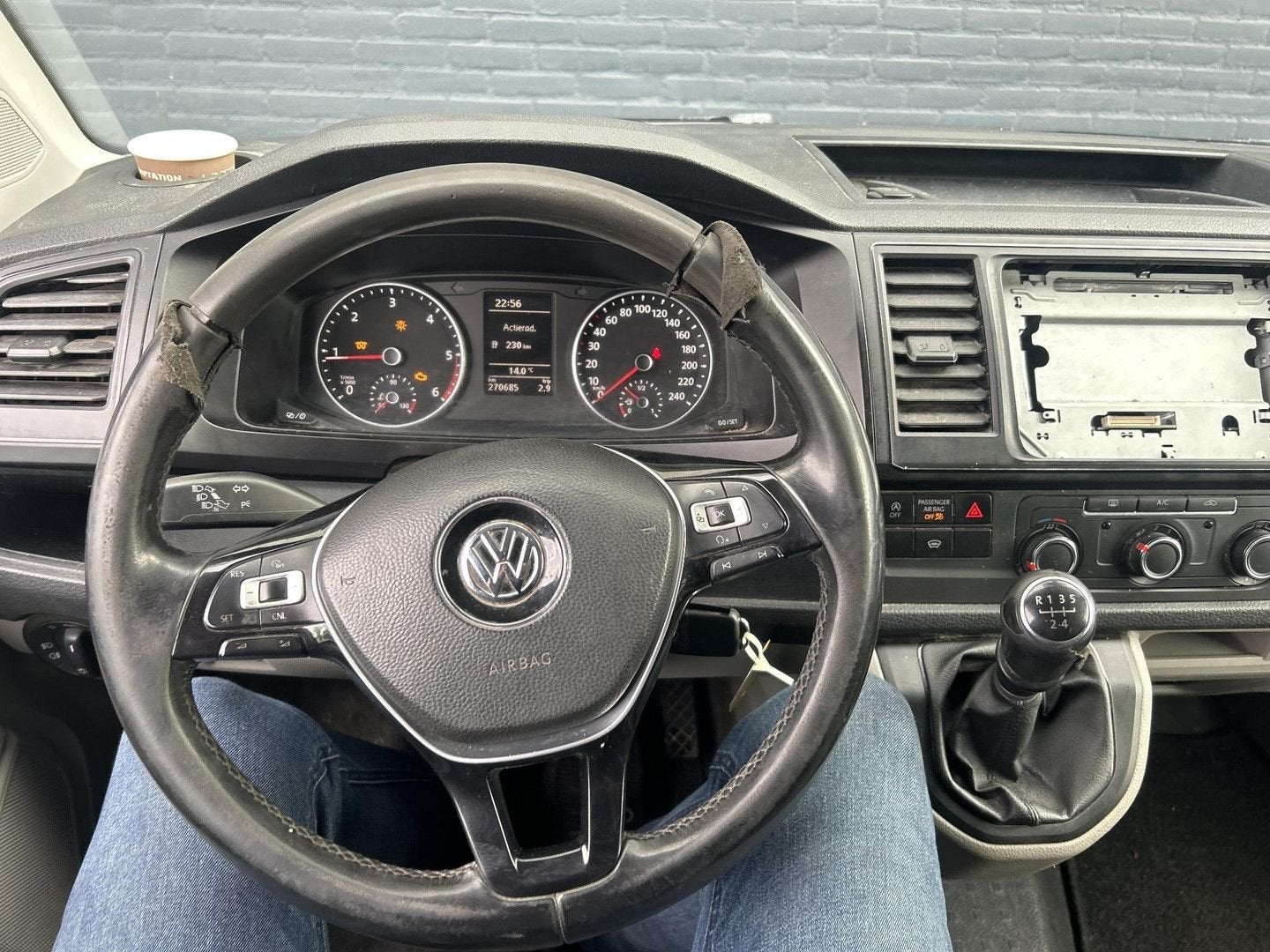 Volkswagen Transporter 2.0 TDI L2H3 Comfortline | € 6.450,-, Auto's, Parkeersensor, Zilver of Grijs, Te koop, Bedrijf