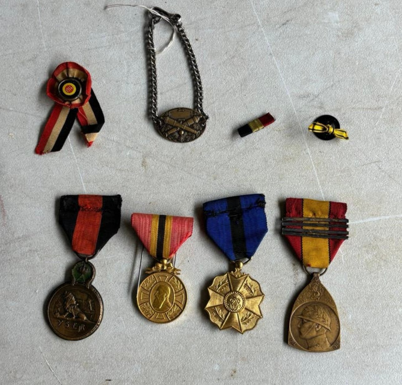 Lot Médailles divers Belges, Collections, Objets militaires | Seconde Guerre mondiale, Enlèvement ou Envoi
