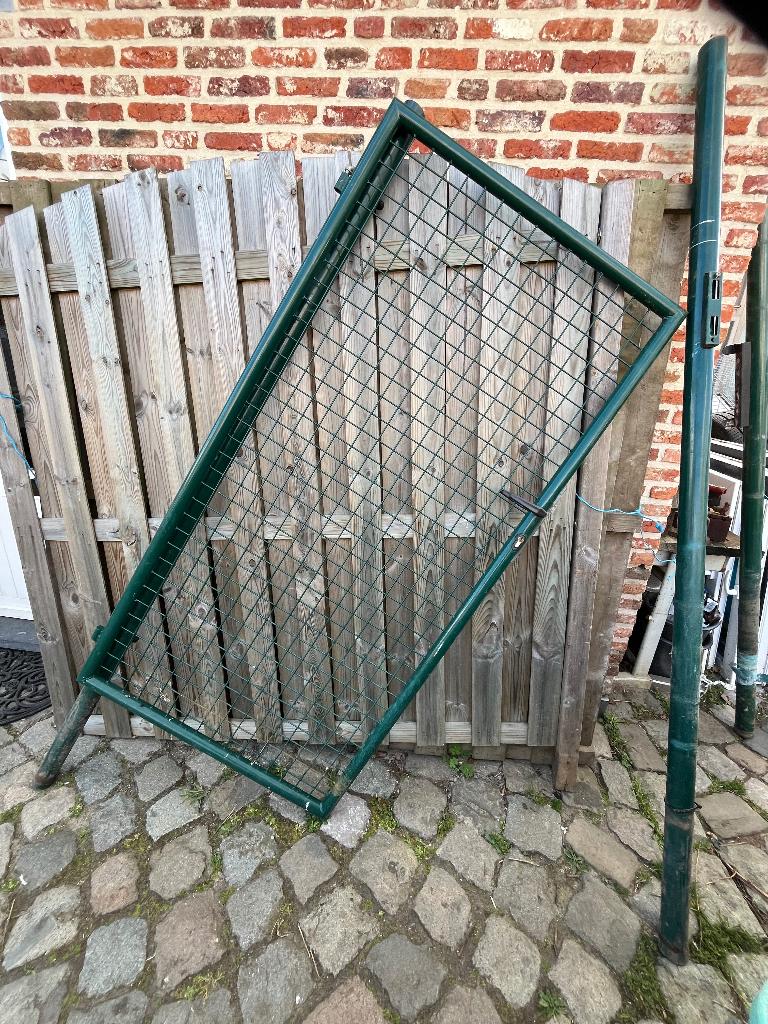 2 Tuinpoortjes (type bekaert)met palen, Enlèvement, Utilisé, Clé