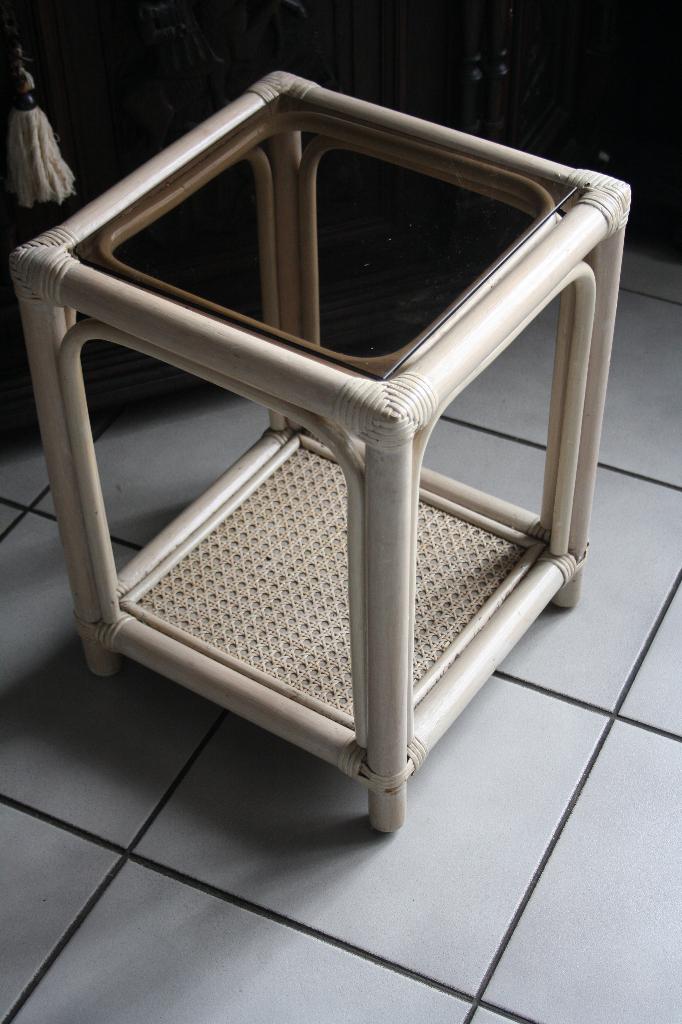 kleine plantenstaander of bijzettafeltje, Overige materialen, Minder dan 55 cm, Gebruikt, Vierkant
