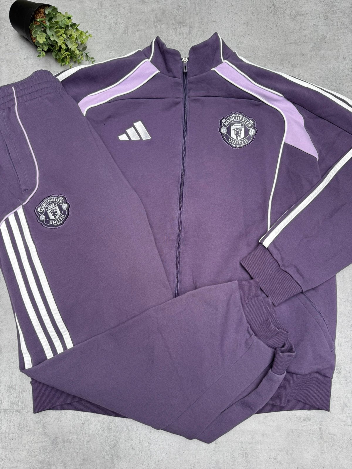Ensemble de sport multimarque adidas, nike, …., Enlèvement ou Envoi, Taille 56/58 (XL), Comme neuf, Autres types