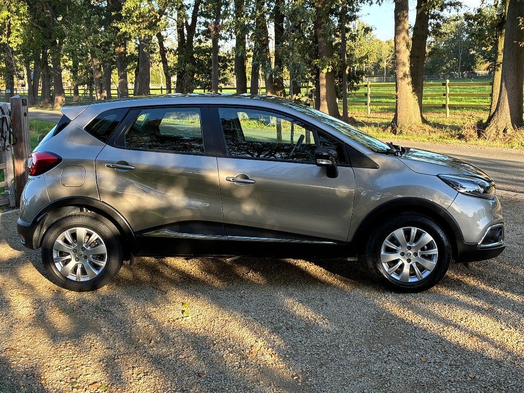 Renault Captur Automaat 1.2 benzine, zeer mooie staat!, Auto's, Dealer onderhouden, Stof, Euro 6, 5 deurs