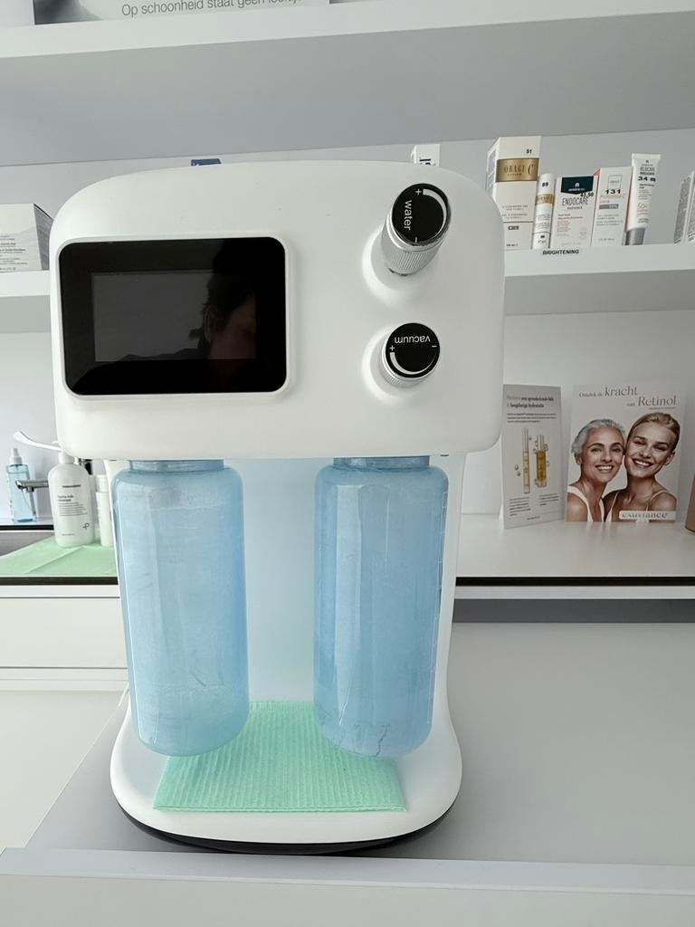 Hydrafacial RF Dermabrasie recent toestel als nieuw., Elektronische apparatuur, Persoonlijke Verzorgingsapparatuur, Zo goed als nieuw