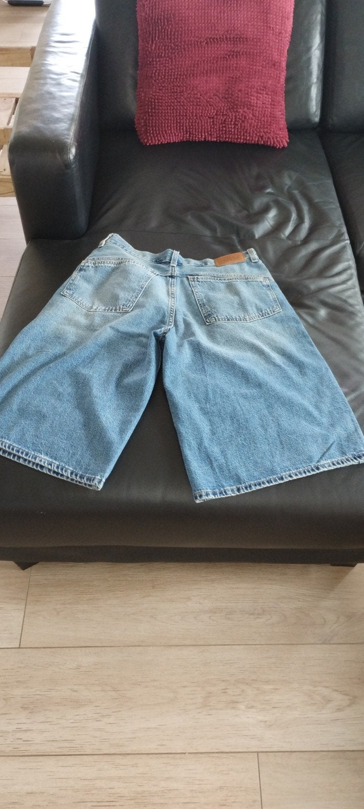 Super baggy short van Levi s. Woon in Laakdal niet in Beerse, Ophalen