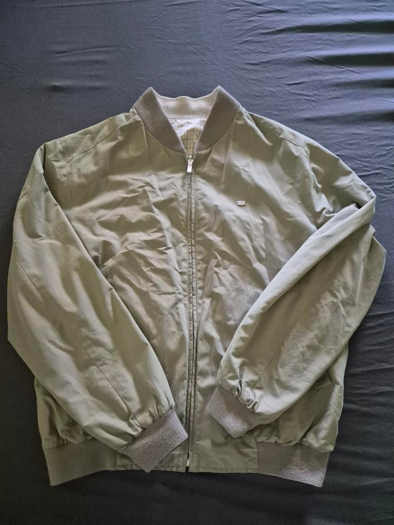 Veste lacoste M comme neuve