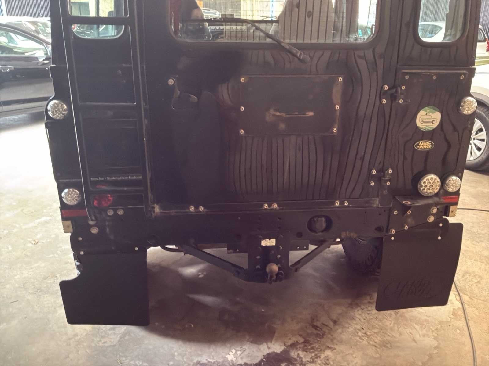 Land Rover Defender Auto - 2,5 TD5 4x4 – 122 pk – 2005, Auto's, Gebruikt, Overige brandstoffen, Overige carrosserie, Te koop