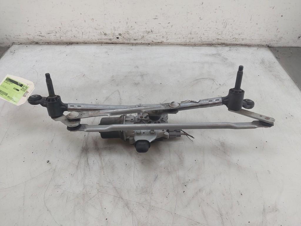 MOTEUR + TRINGLERIE ESSUIE GLACE AVANT Dacia Sandero III, Dacia, Renault Deutschland AG, Utilisé, Peter-Huppertz-Straße 5
51063  Köln, DE