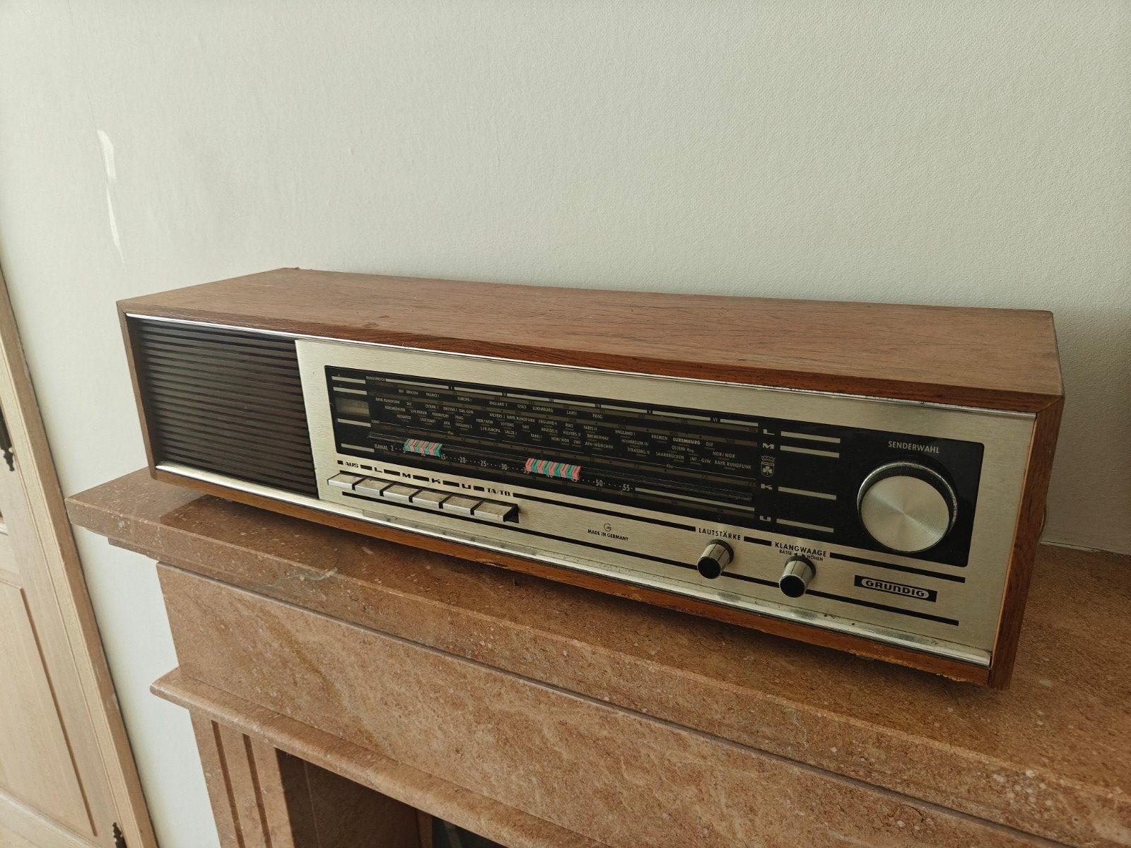 Radio Grundig RF 150, Audio, Tv en Foto, Radio's, Ophalen, Radio