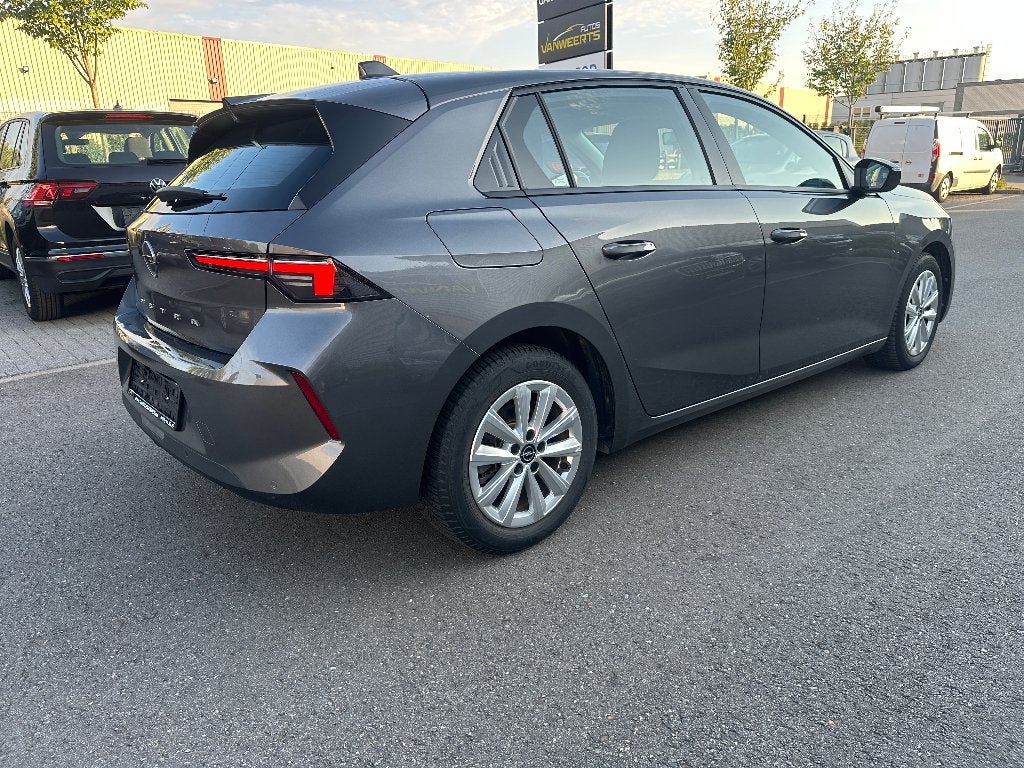 Opel Astra, 1.2 benzine, 110 pk, 2023 CARPLAY-ANDROID/CAMERA, Auto's, Voorwielaandrijving, Stof, Euro 6, 124 g/km