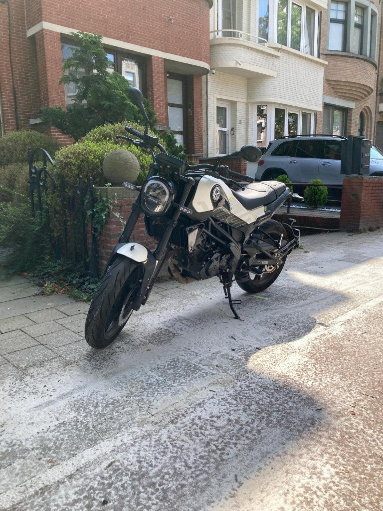 Benelli Leoncino 125, Motos, Occasion, Permis Moto A1 minimum, Particulier, 1 cylindre