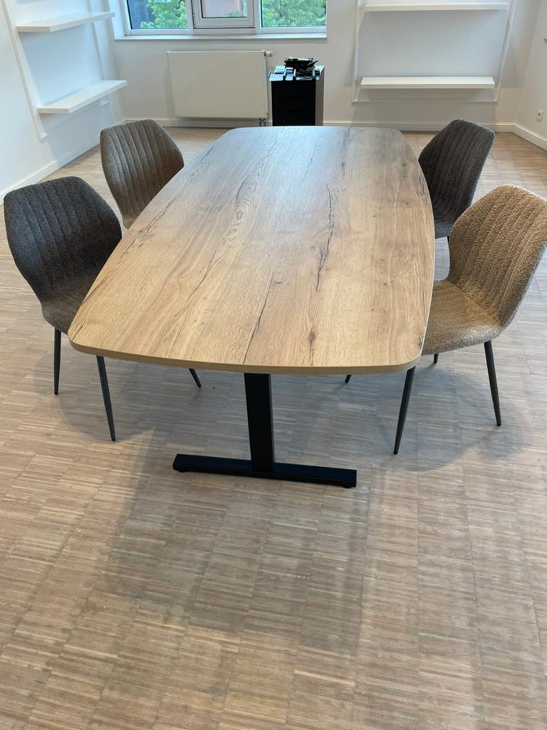 Table en MDF avec finition en bois réglable en hauteur, Enlèvement, Comme neuf, Métal